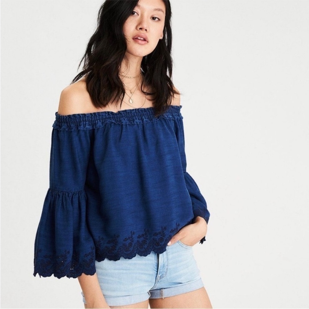 American Eagle Outfitters Off The Shoulder Boho Embroidered Top‎ Size Med…